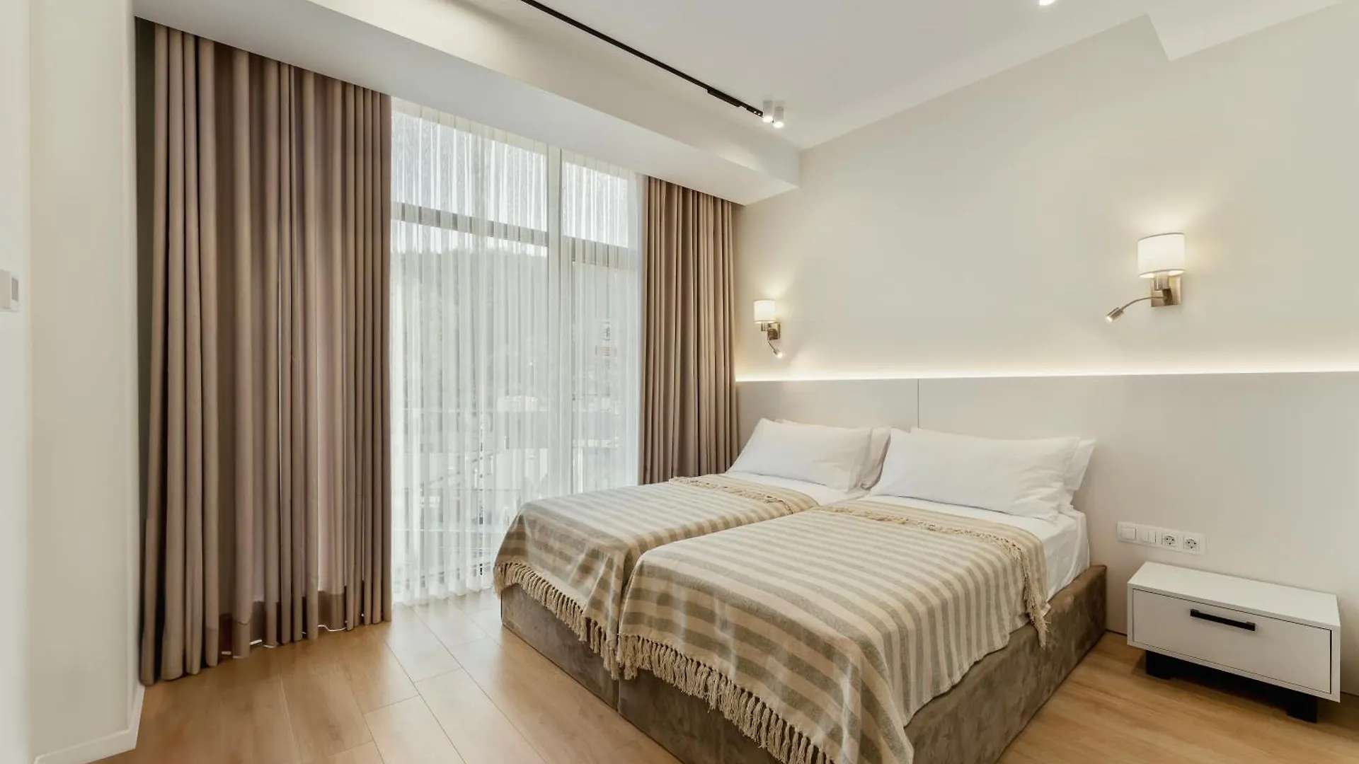 Solridge Aparthotel Тбилиси